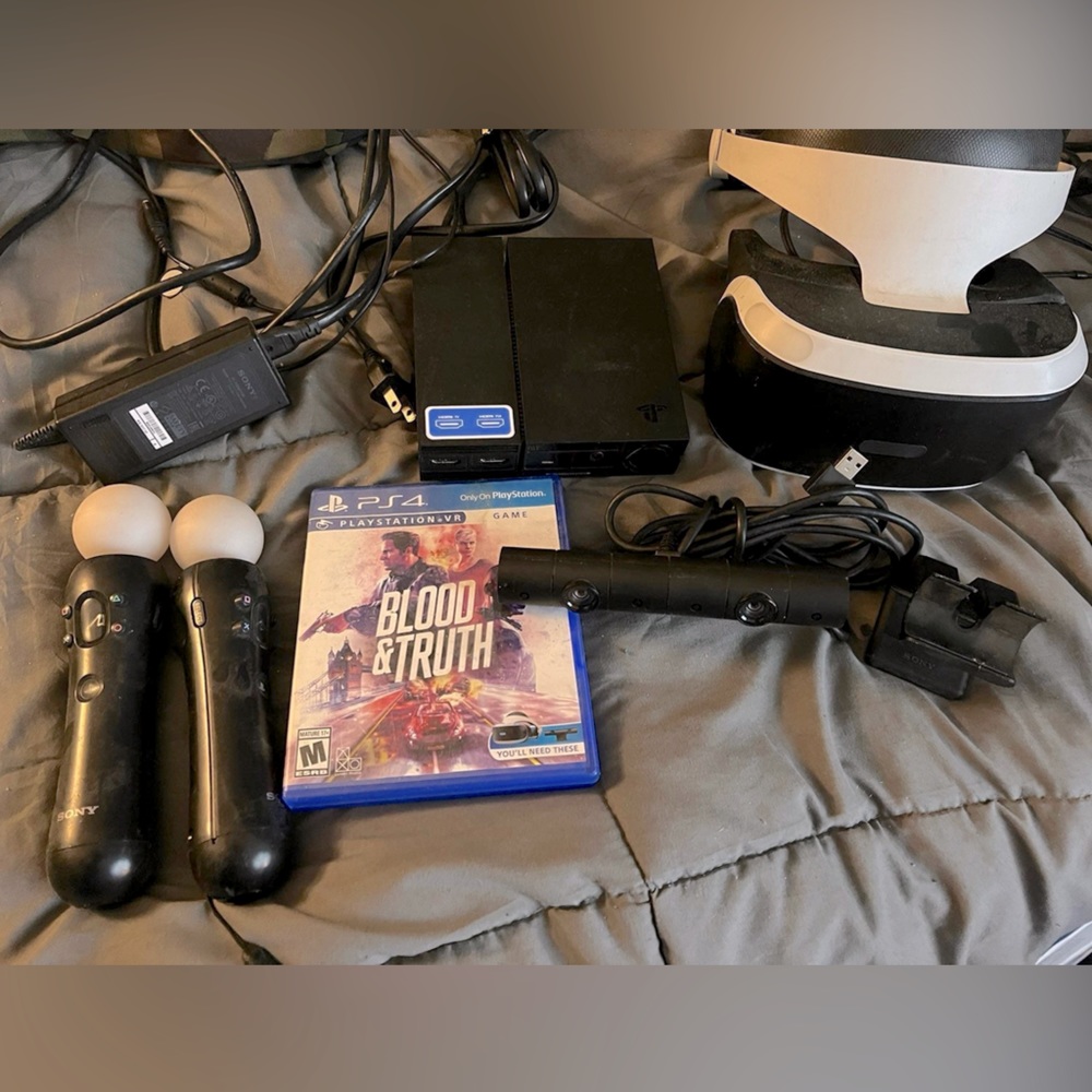 PSVR in Great Condition With Game